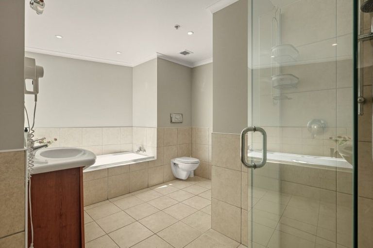 Photo of property in 201/136 Marine Parade, Mount Maunganui, 3116