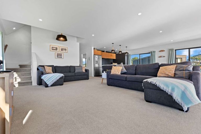 Photo of property in 135 Harbour Drive, Matarangi, Whitianga, 3592
