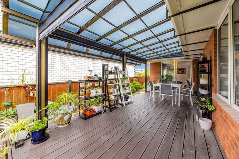 Photo of property in 31 Black Beech Crescent, Takanini, 2110