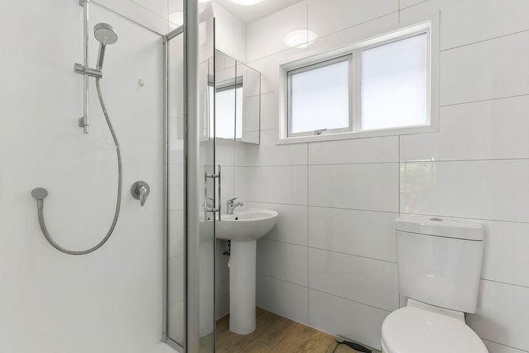 Photo of property in 55 Matipo Road, Te Atatu Peninsula, Auckland, 0610