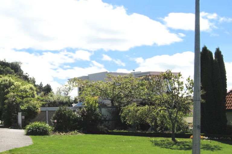 Photo of property in 21 Te Kopua Street, Acacia Bay, Taupo, 3330