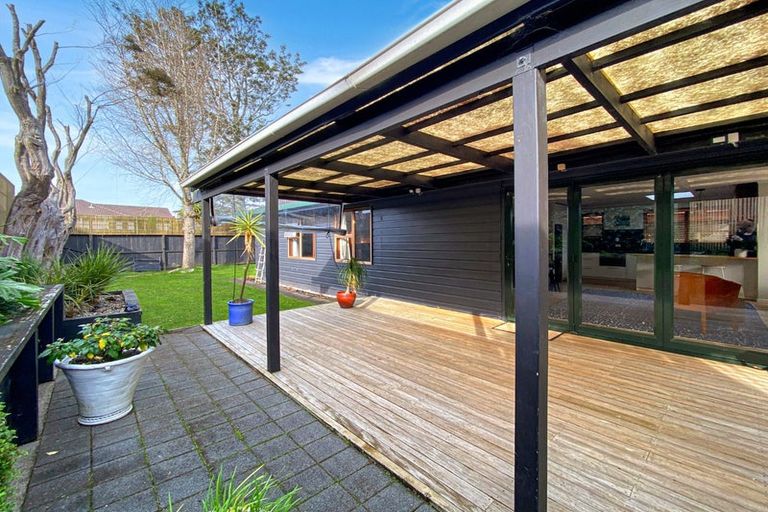 Photo of property in 7 Pohutukawa Place, Ellerslie, Auckland, 1051
