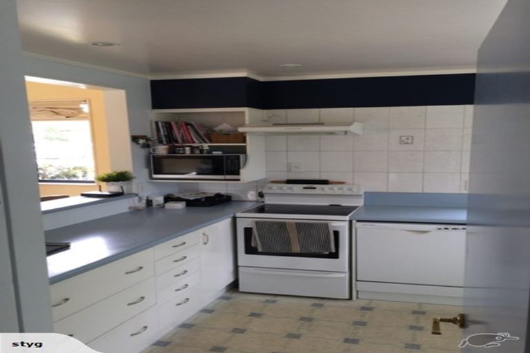 Photo of property in 20 Realm Drive, Paraparaumu, 5032