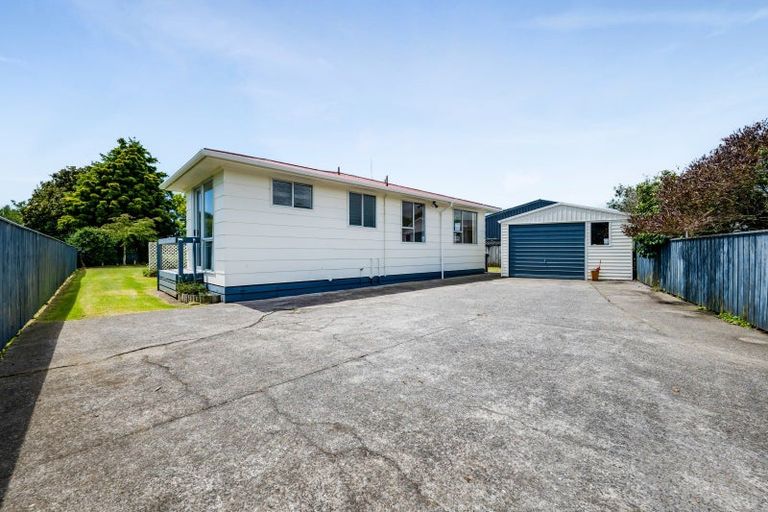 Photo of property in 80 Parris Street, Waitara, 4320