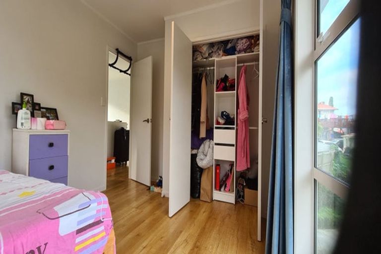 Photo of property in 25a Addison Drive, Glendene, Auckland, 0602