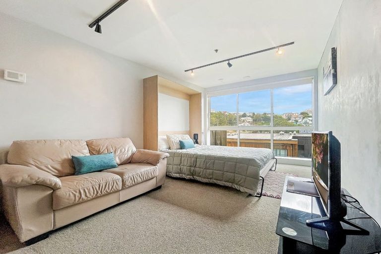 Photo of property in Vedado Apartments, 208/41 Hopper Street, Mount Cook, Wellington, 6011