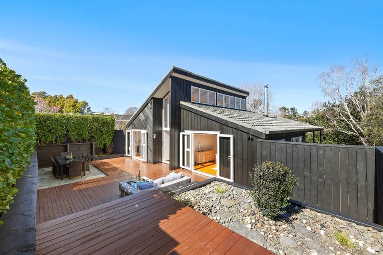 Photo of property in 11 Micawber Place, Mellons Bay, Auckland, 2014