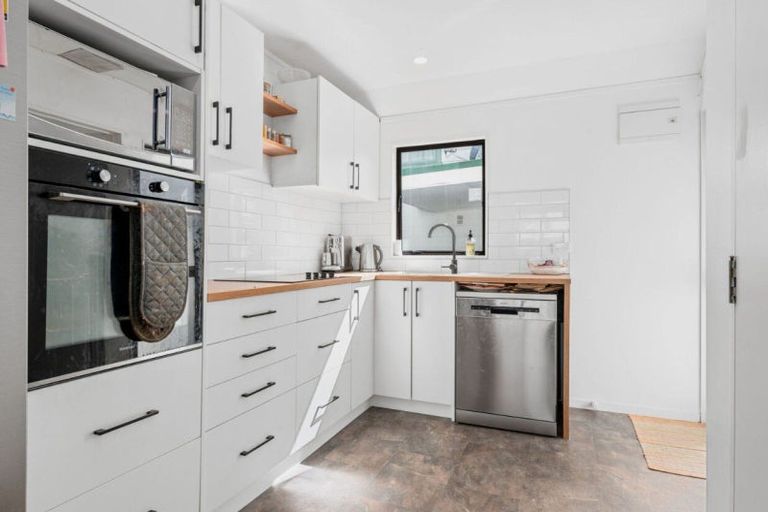 Photo of property in 825f Heaphy Terrace, Claudelands, Hamilton, 3214