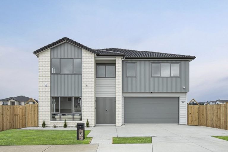 Photo of property in 7 Downpatrick Drive, Flat Bush, Auckland, 2019