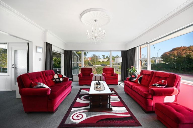 Photo of property in 2 Awatere Avenue, Beerescourt, Hamilton, 3200