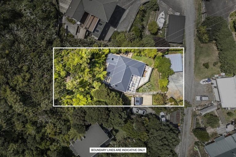 Photo of property in 2b Foster Avenue, Huia, Auckland, 0604