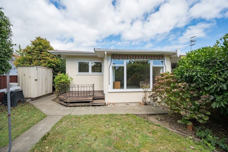 Photo of property in 2/8 Norwich Street, Stoke, Nelson, 7011