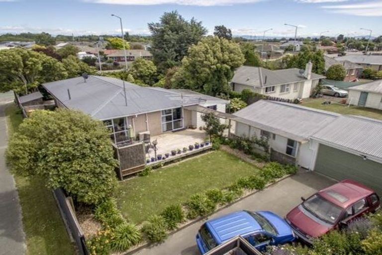 Photo of property in 28 Rosella Street, Broomfield, Christchurch, 8042