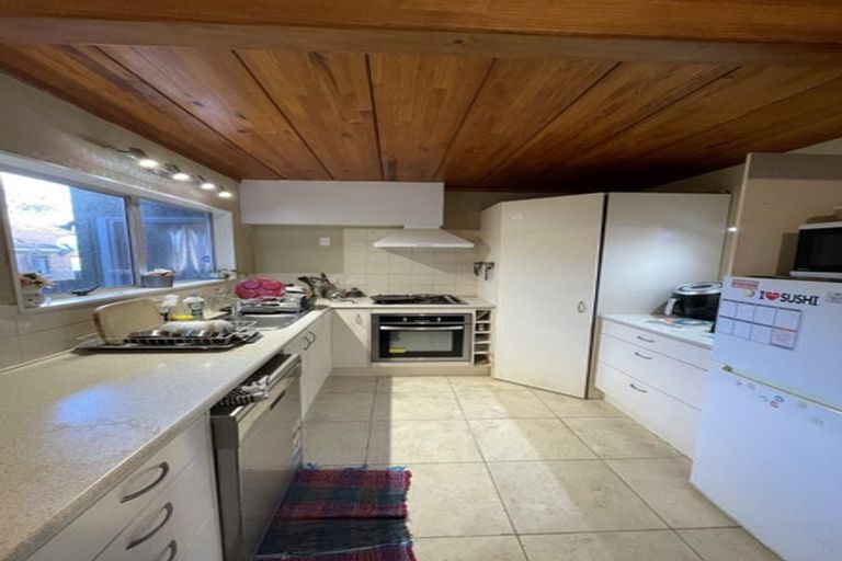 Photo of property in 6 Gloaming Place, Conifer Grove, Takanini, 2112