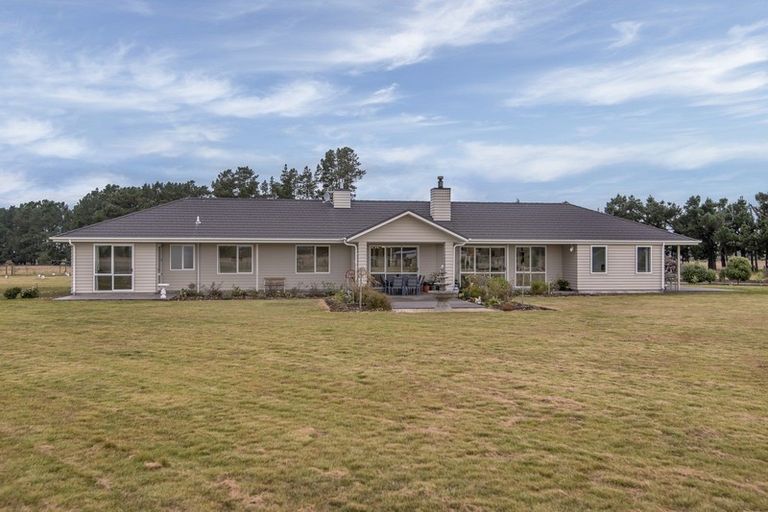 Photo of property in 20 Mcintoshs Road, Fernside, Rangiora, 7471
