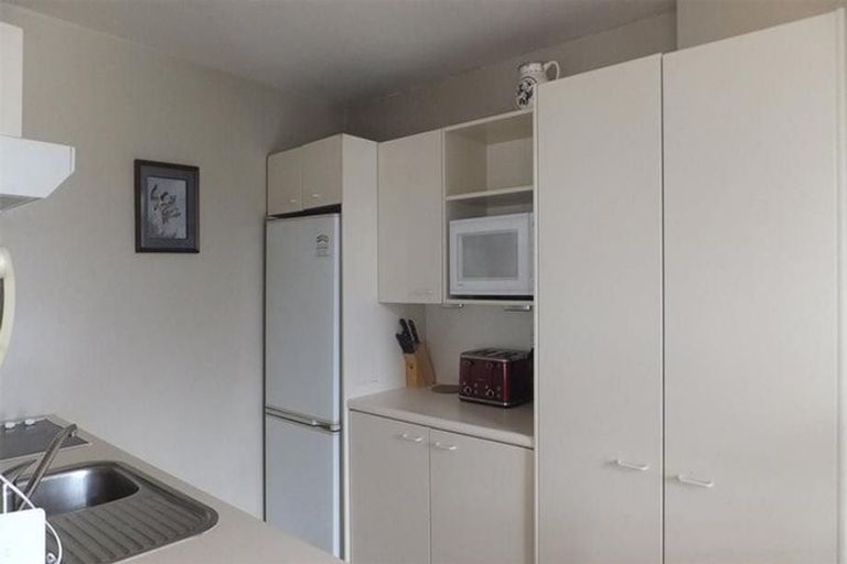 Photo of property in 4/69 Carlton Mill Road, Merivale, Christchurch, 8014