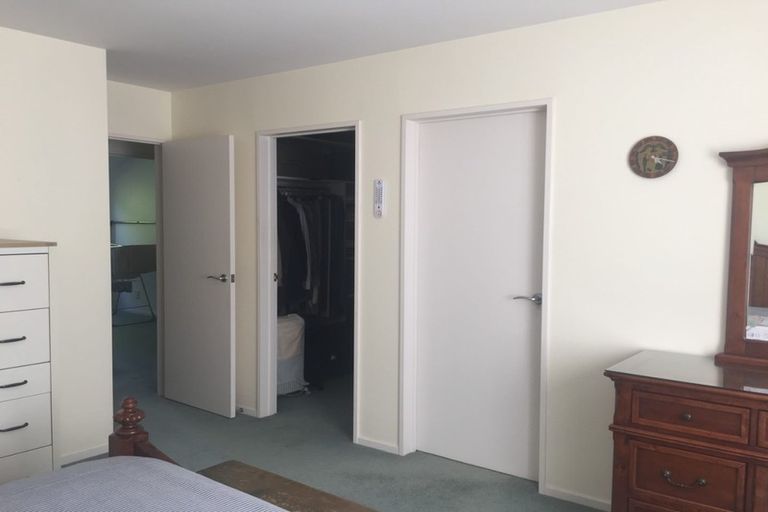 Photo of property in 11 Hercules Drive, Henderson, Auckland, 0612