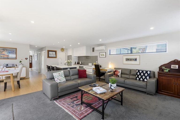 Photo of property in 35a Hewitts Road, Merivale, Christchurch, 8014