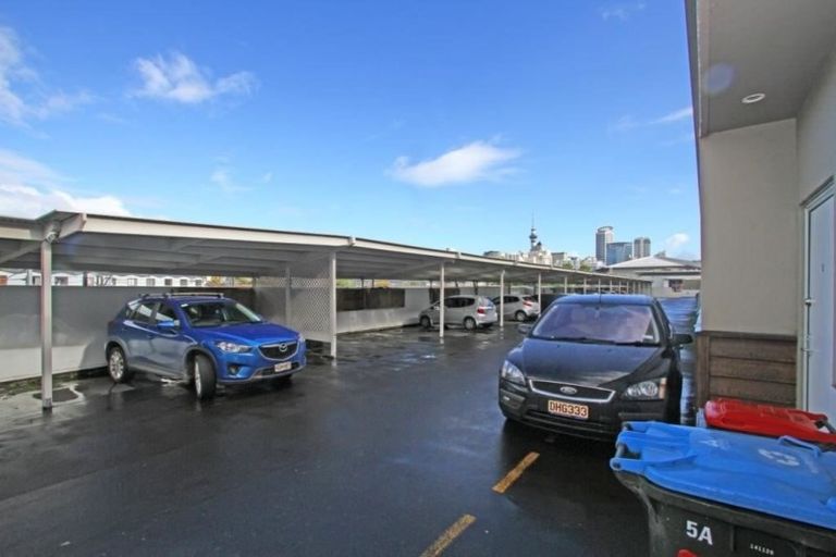 Photo of property in 5a/8 Quay Street, Auckland Central, Auckland, 1010