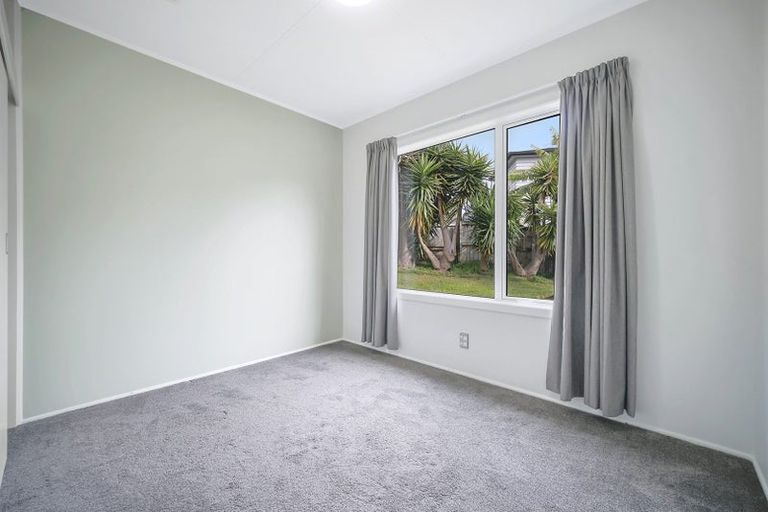 Photo of property in 30 Malvina Place, Bucklands Beach, Auckland, 2014