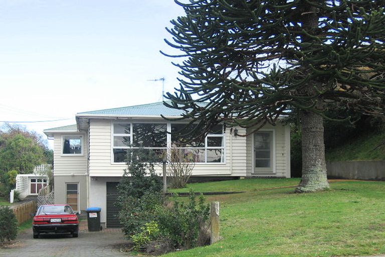 Photo of property in 38 Eatwell Avenue, Paraparaumu Beach, Paraparaumu, 5032