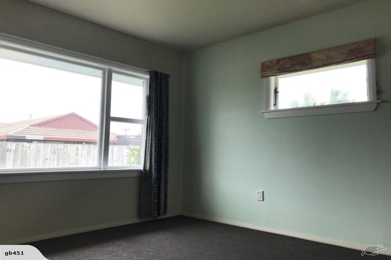 Photo of property in 5 Yeovil Place, St Albans, Christchurch, 8052