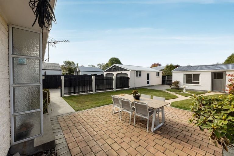 Photo of property in 92 Mooray Avenue, Bishopdale, Christchurch, 8053