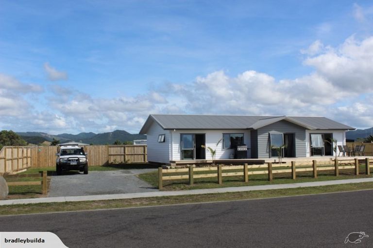 Photo of property in 156 Ngaio Drive, Matarangi, Whitianga, 3592