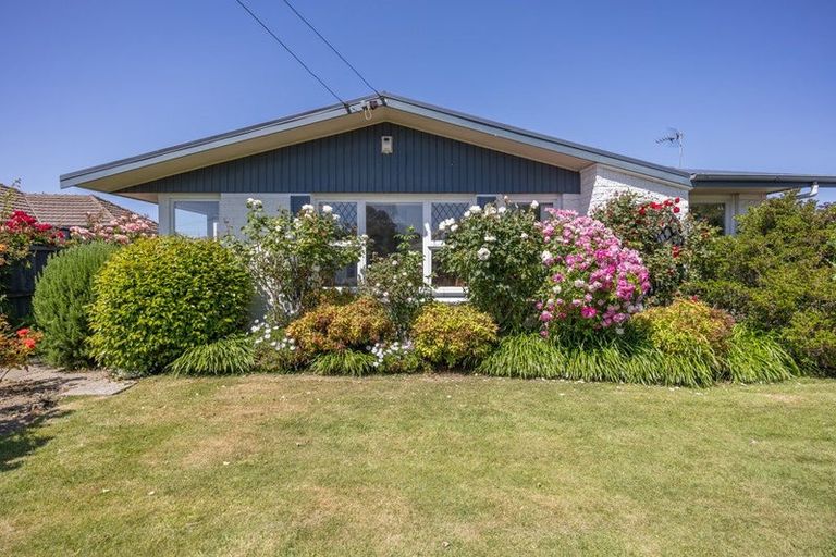 Photo of property in 4 Eastling Street, Bishopdale, Christchurch, 8053