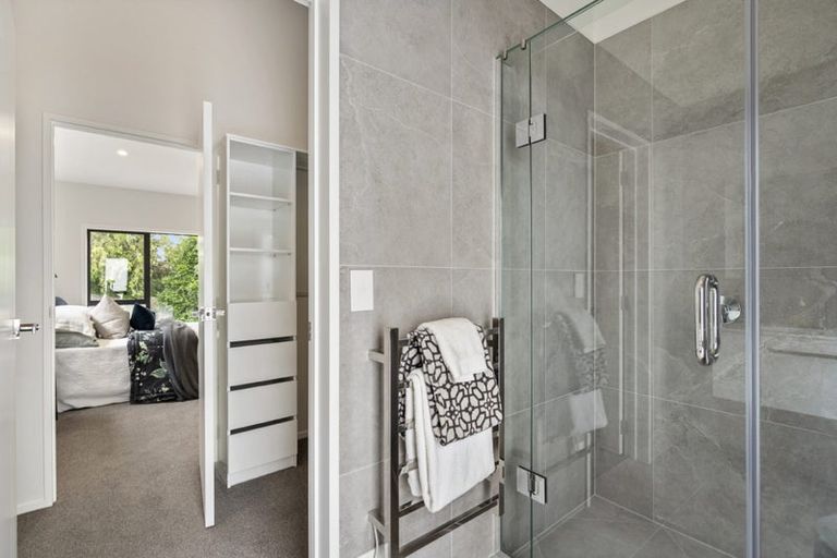 Photo of property in 6d Pax Avenue, Forrest Hill, Auckland, 0620