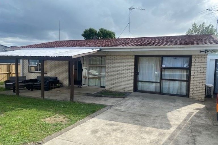 Photo of property in 66 Christmas Road, Manurewa, Auckland, 2102