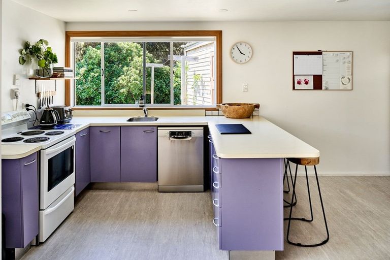 Photo of property in 105 Cluny Road, Plimmerton, Porirua, 5026