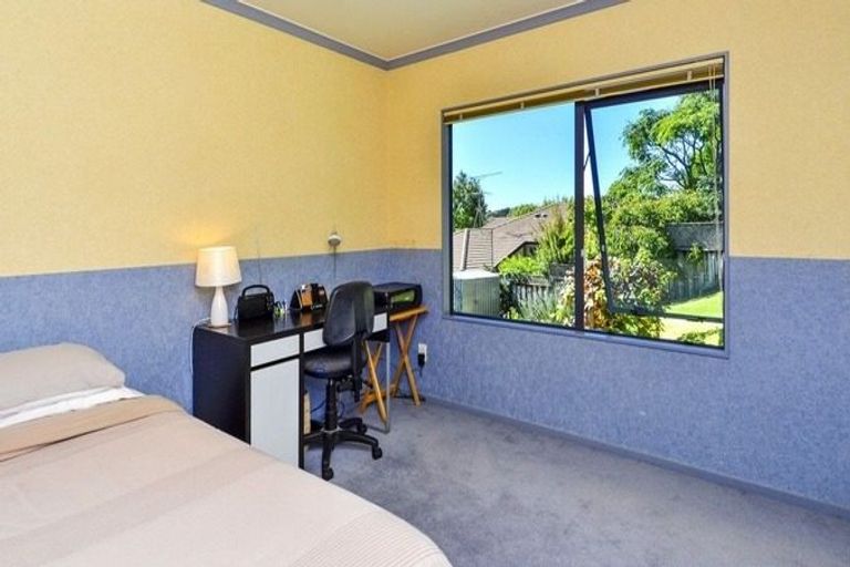 Photo of property in 5 Phoebe Meikle Place, Torbay, Auckland, 0630