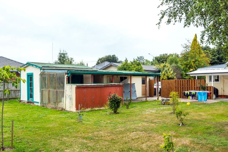 Photo of property in 128 Talbot Street, Geraldine, 7930