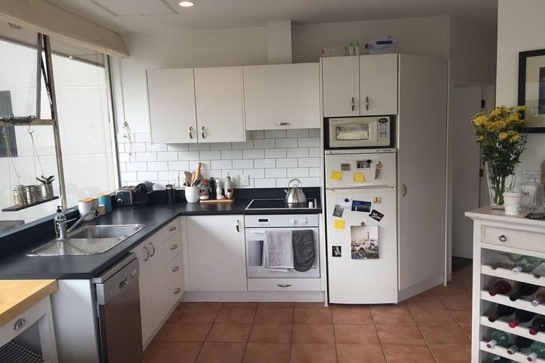 Photo of property in Terrace Tower Apartments, 11f/126 The Terrace, Wellington Central, Wellington, 6011