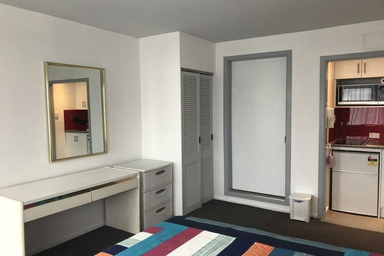Photo of property in Avon Flats, 11/217 The Terrace, Wellington Central, Wellington, 6011
