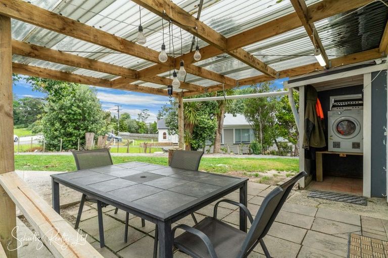 Photo of property in 5 Griffin Road, Maungaturoto, 0520