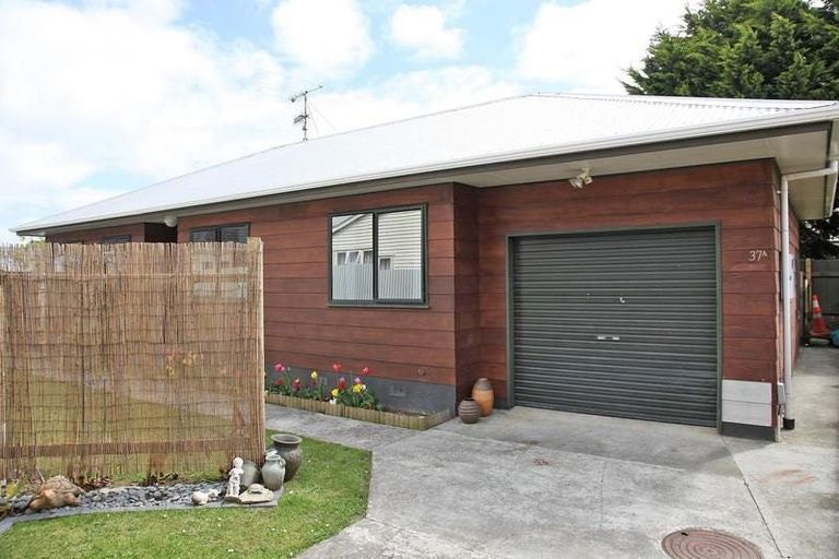 Photo of property in 1/37 Compton Crescent, Taita, Lower Hutt, 5011