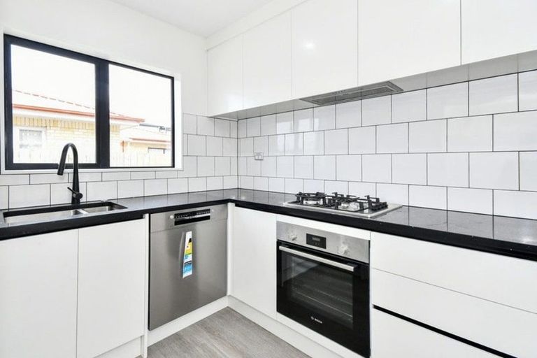 Photo of property in 115b Russell Road, Manurewa, Auckland, 2102