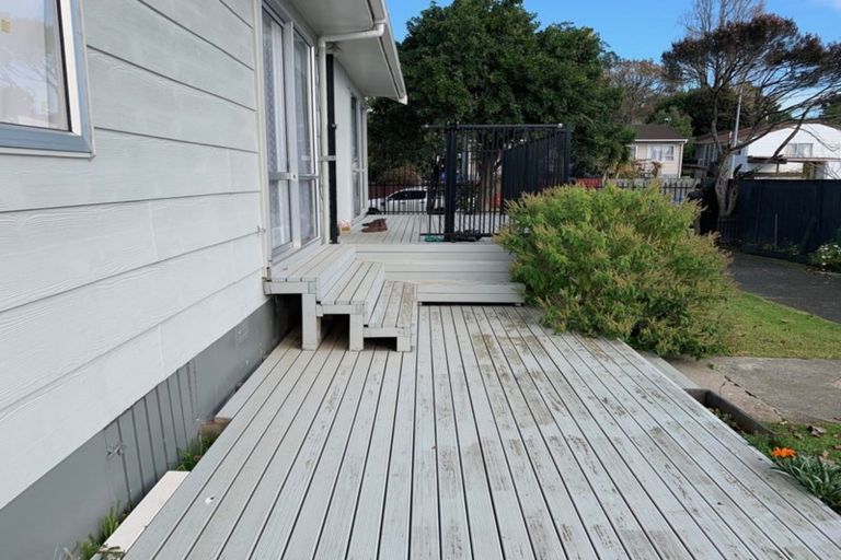 Photo of property in 55 Moncrieff Avenue, Clendon Park, Auckland, 2103