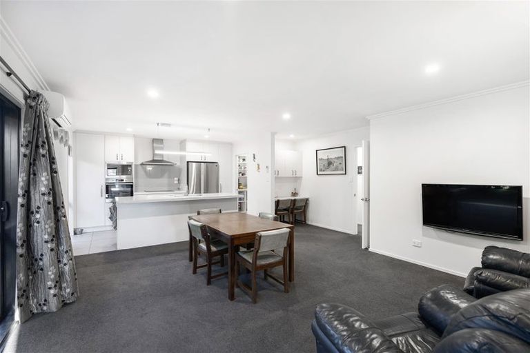 Photo of property in 136 Rowses Road, Aranui, Christchurch, 8061