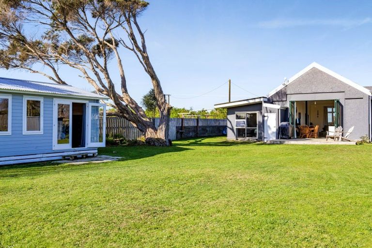 Photo of property in 14 Barclay Road, Okaiawa, Hawera, 4671