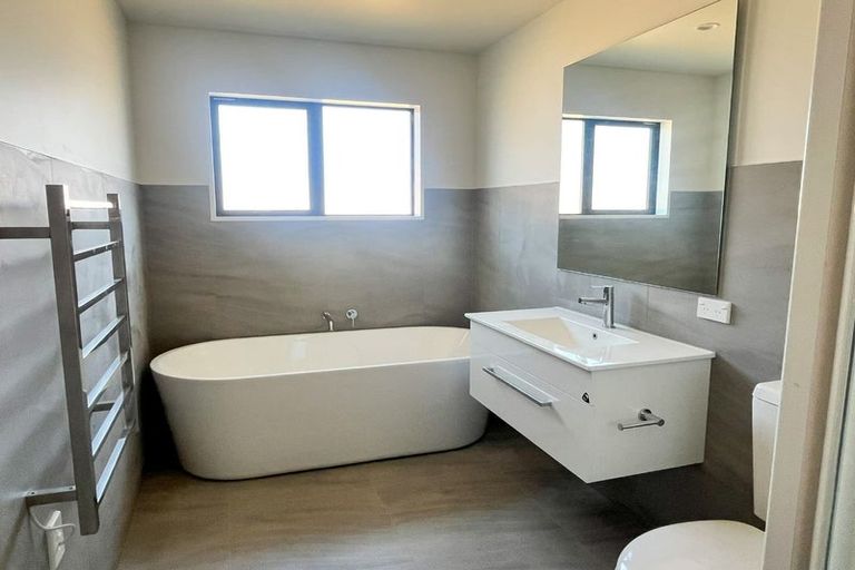 Photo of property in 10 Candlesticks Crescent, Lincoln, 7608