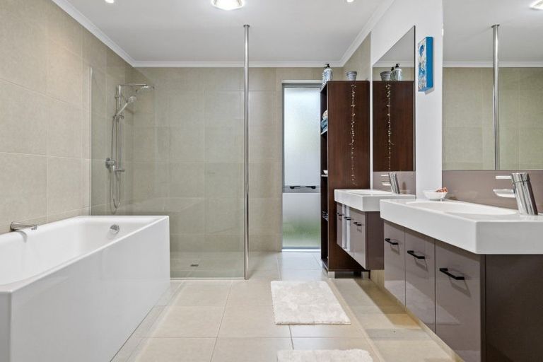 Photo of property in 10 Searle Drive, Patumahoe, Pukekohe, 2679