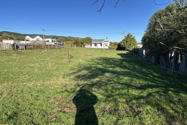 Photo of property in 33 Christchurch Street, Kaitangata, 9210