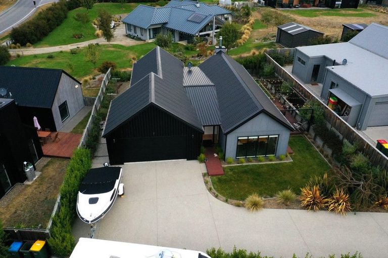Photo of property in 24 Robrosa Street, Wanaka, 9305