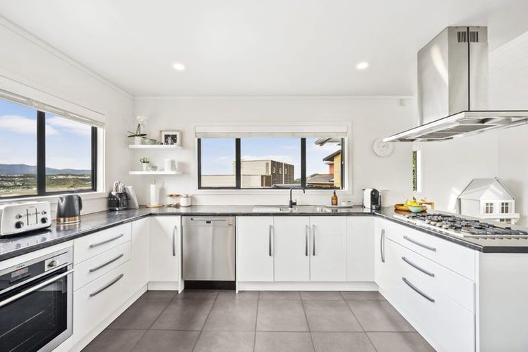 Photo of property in 42 Lerwick Terrace, Melrose, Wellington, 6023