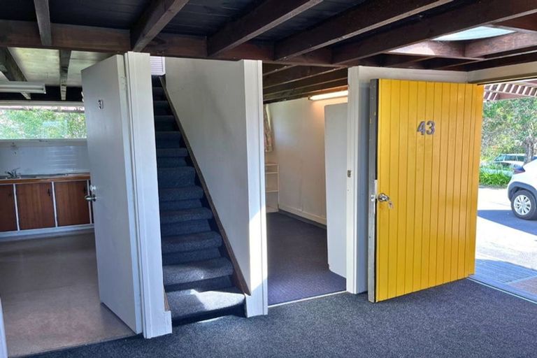 Photo of property in 43 Hibiscus Coast Highway, Silverdale, 0932