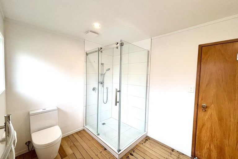 Photo of property in 47 Sturges Road, Henderson, Auckland, 0612