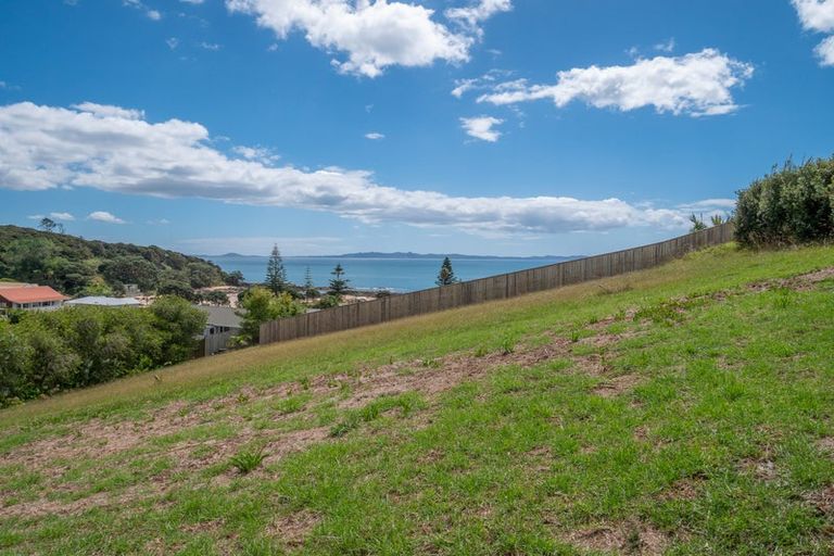Photo of property in 36 Stratford Drive, Cable Bay, 0420